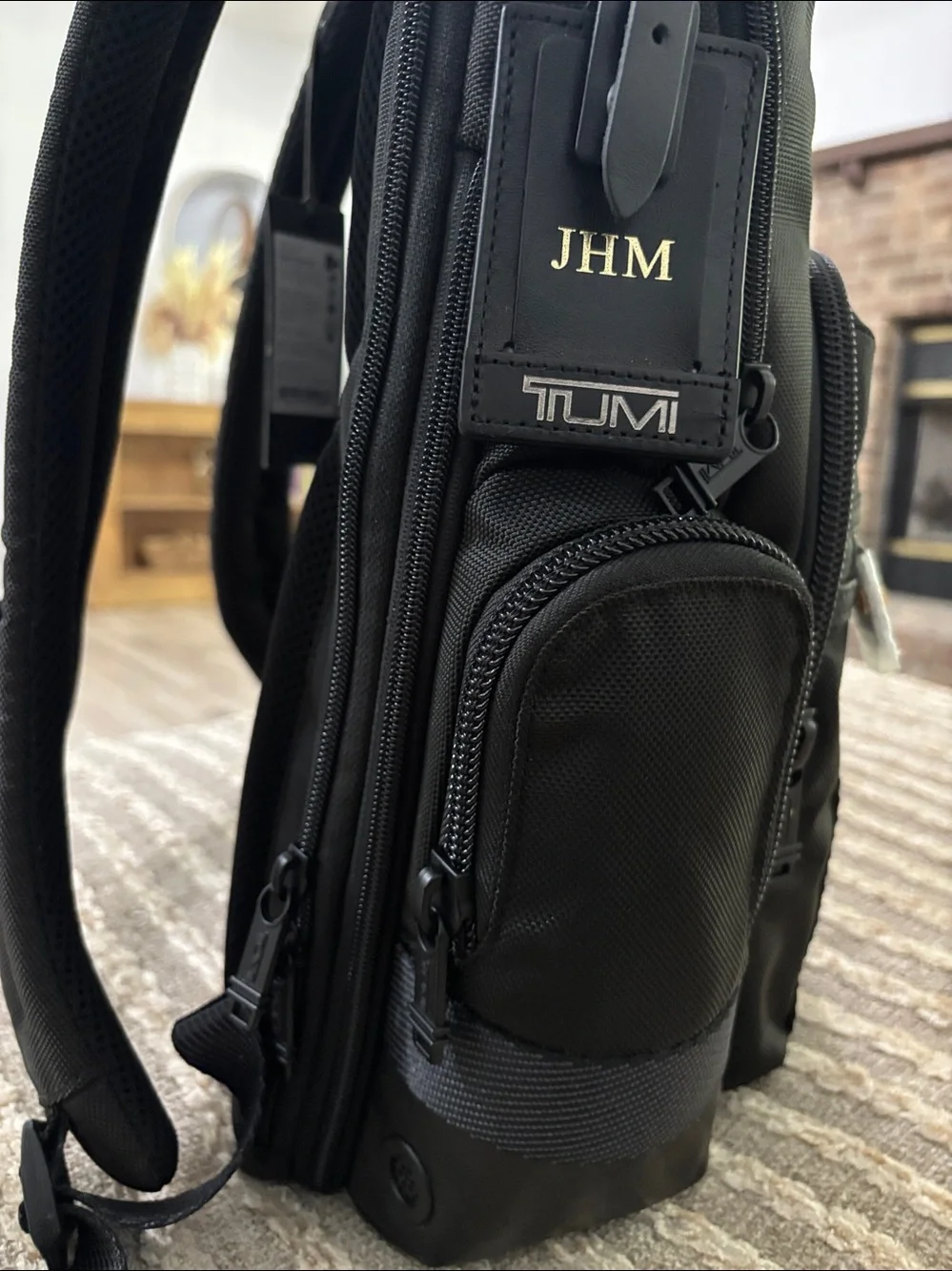 E1 TUMI Alpha Bravo Black Leather 